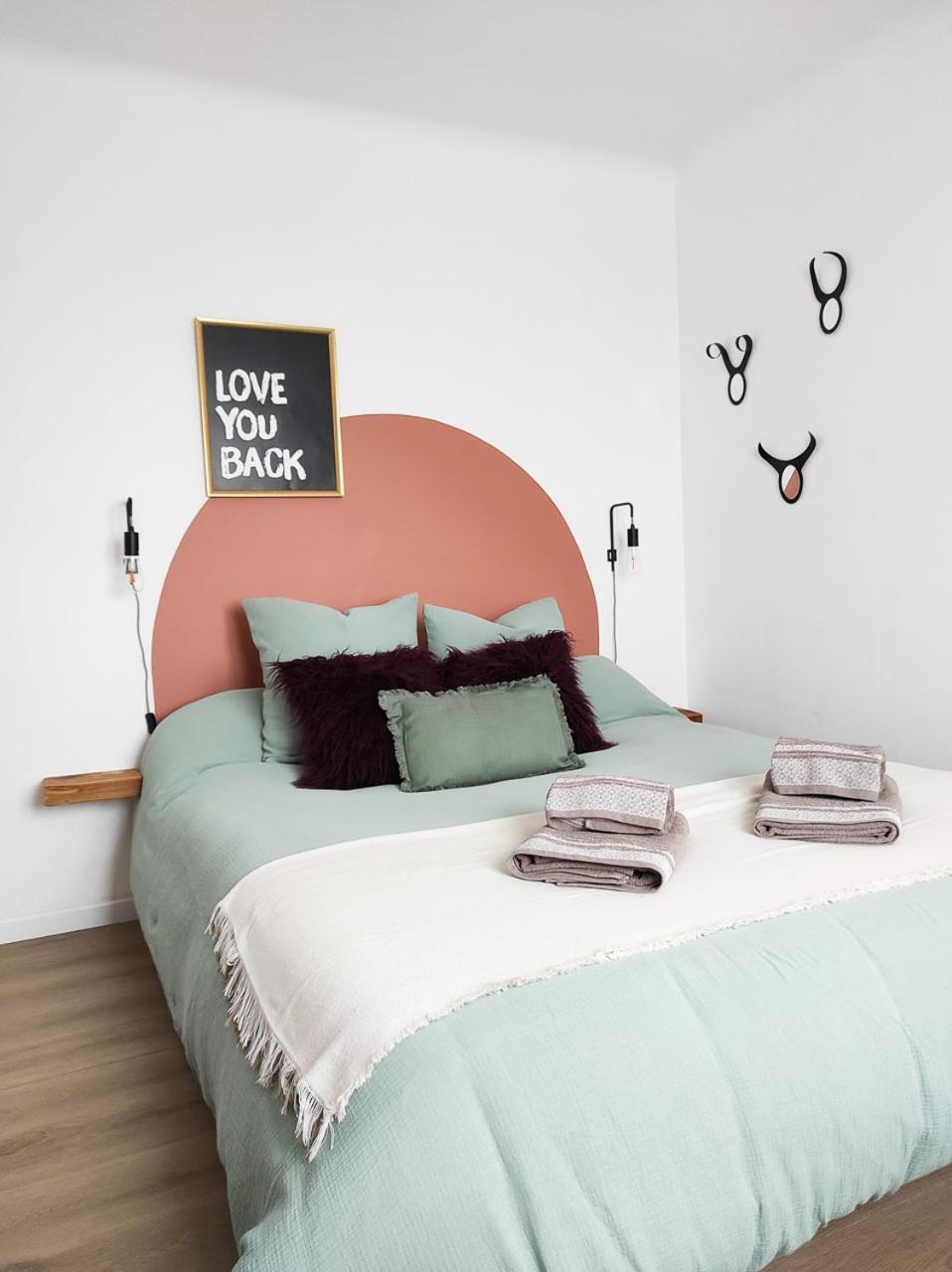 Le Cosy Valcros, Design Et Confort 普罗旺斯地区艾克斯 外观 照片